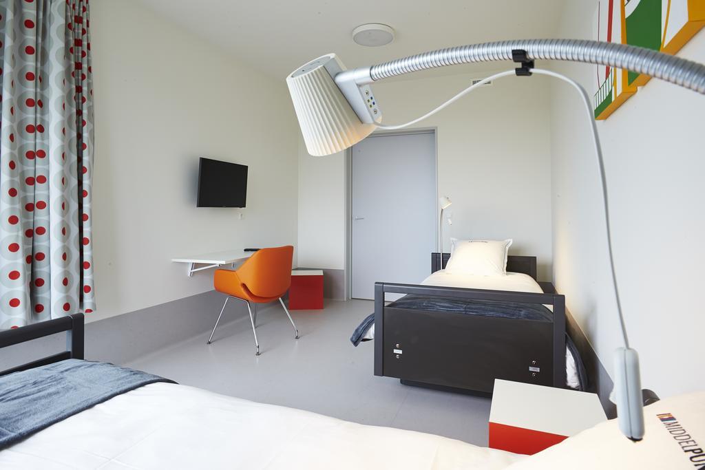 Hotel Middelpunt - Gratis Parking - Ontbijt Inbegrepen! Мідделкерке Номер фото