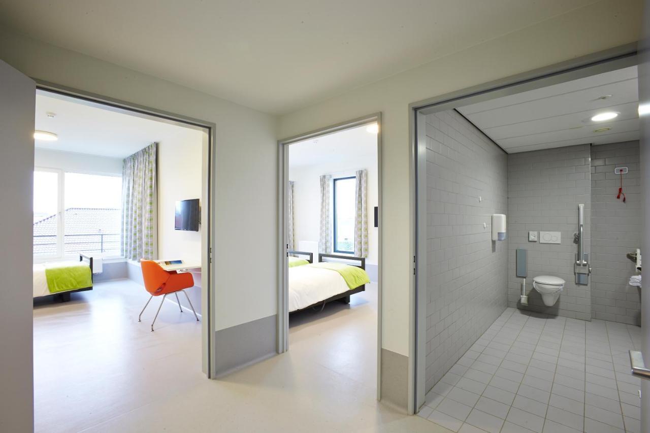 Hotel Middelpunt - Gratis Parking - Ontbijt Inbegrepen! Мідделкерке Екстер'єр фото